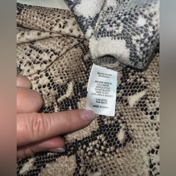 NEW RACHEL ZOE PYTHON PRINT FLOWY A LINE MIDI SKIRT SZ M - Picture 8 of 10